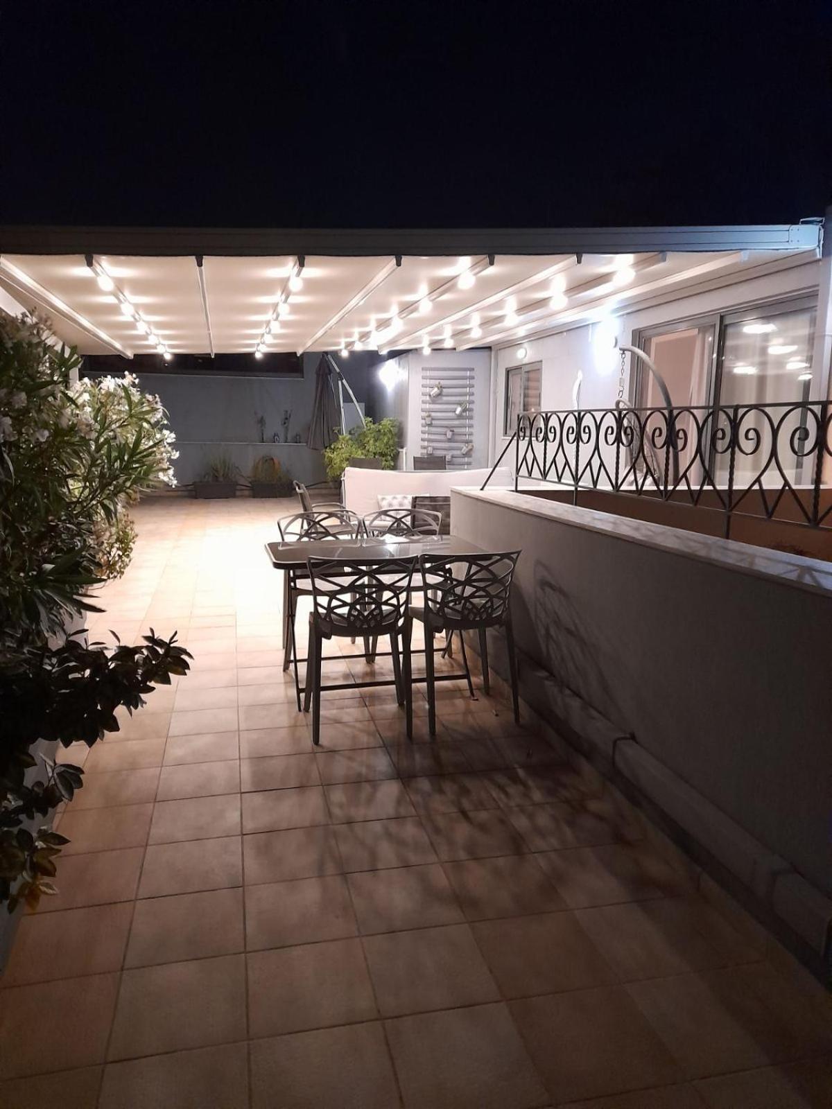 אתונה V&V Acropolis View Apartment מראה חיצוני תמונה